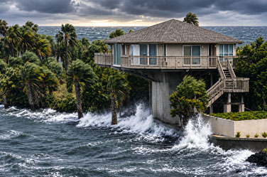 Topsider pedestal home in Florida designed for hurricane and storm-surge conditions Topsider pedestal home in Florida designed for hurricane and storm-surge conditions